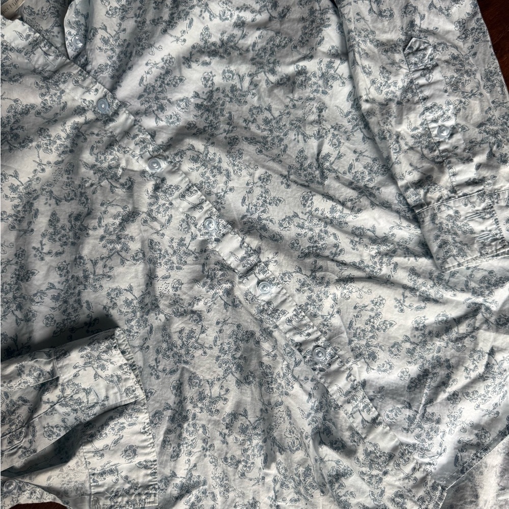 Garnet Hill Floral 100% Pima Cotton Long Sleeve Button Up - Picture 3 of 5